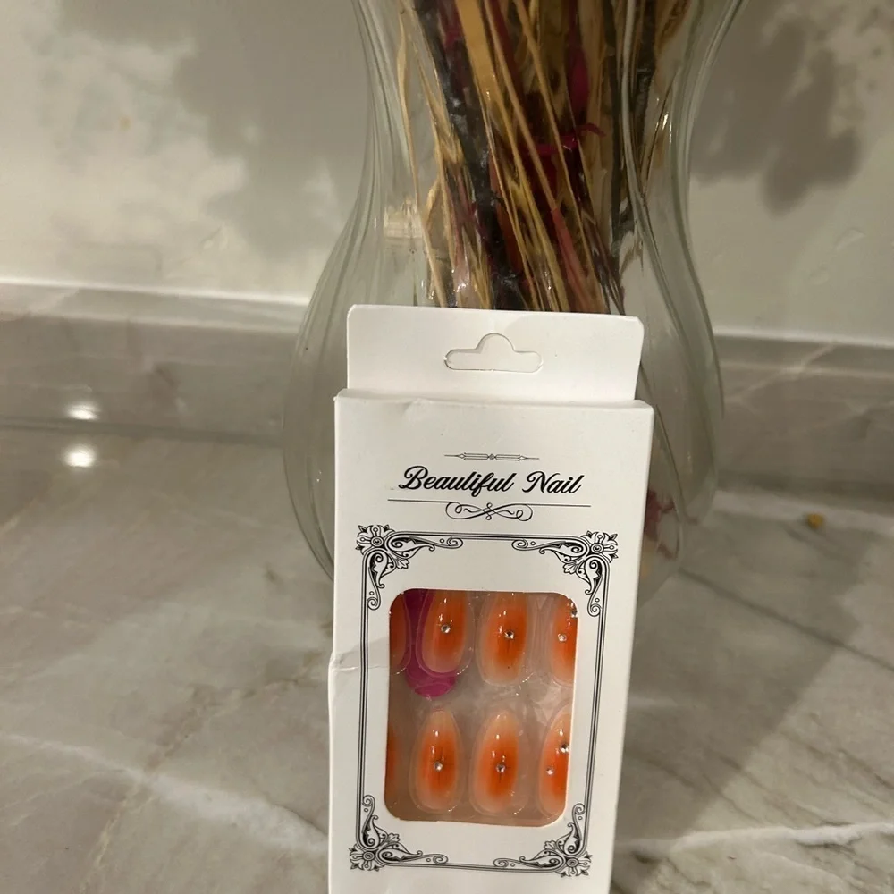 ✨24pcs-Orange Gradient Press-On Nails✨ So easy to put on